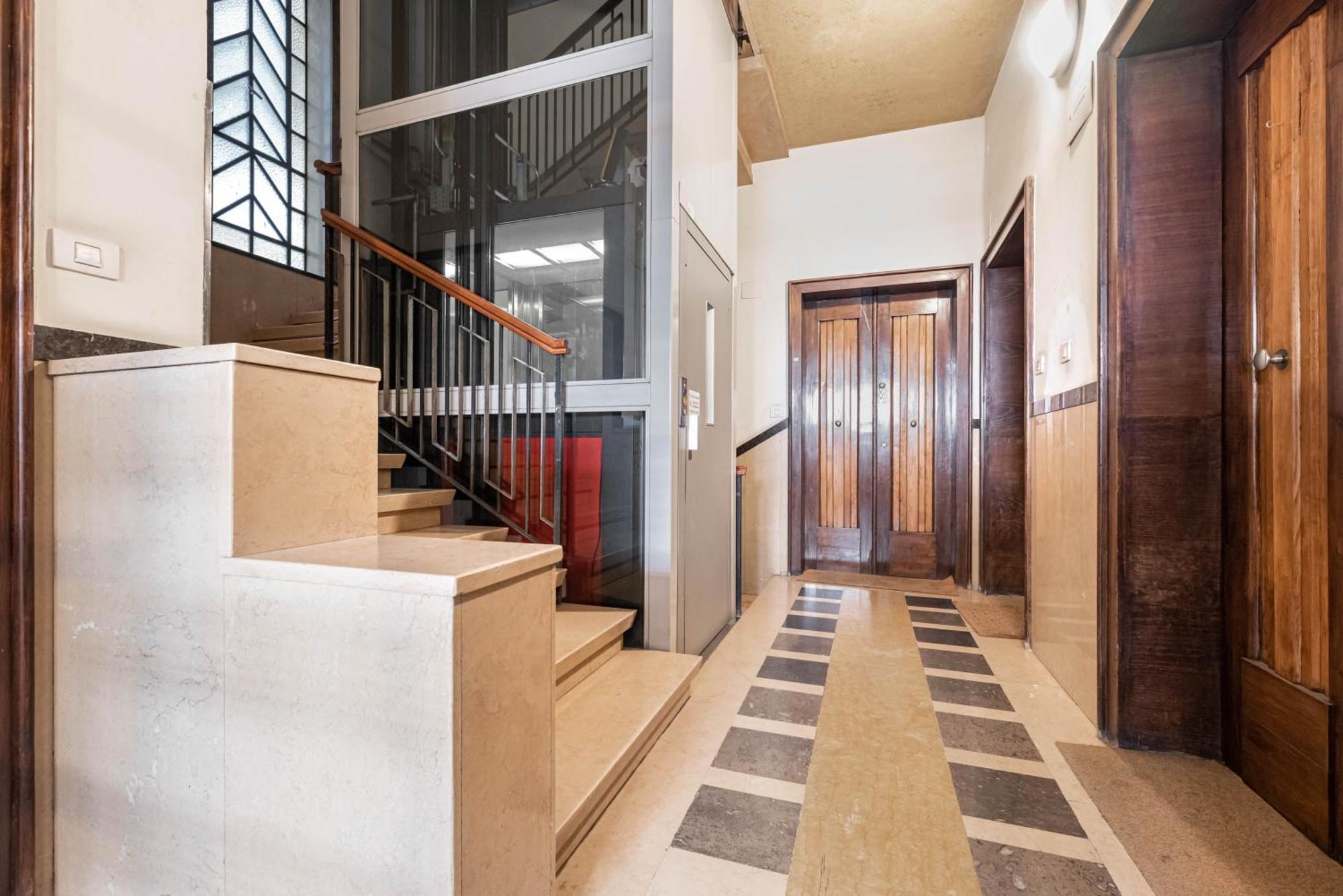 Piazza Isolo Central Apartment 维罗纳 外观 照片